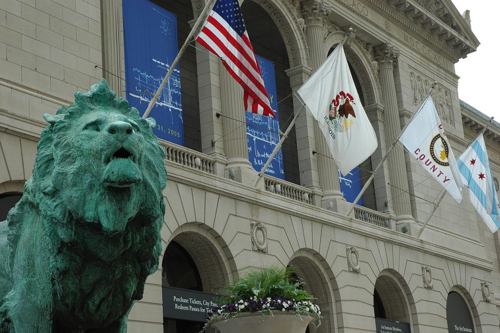 Art Institute Chicago steps lion