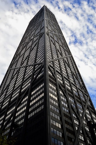 John Hancock Center 875 North Michigan most beautiful buildings in Chicago