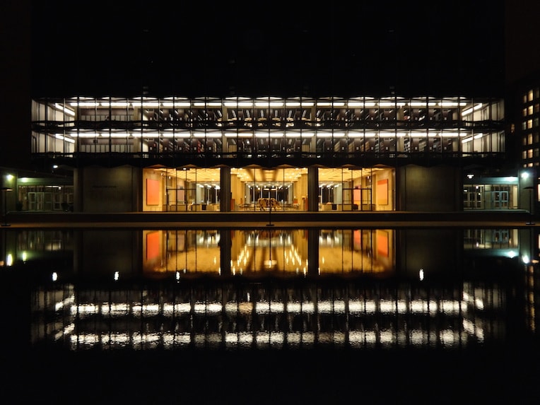 University of Chicago tour law school Eero Saarinen night