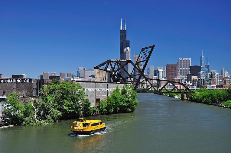 boat tours in chicago water taxi