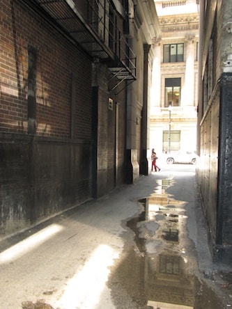 chicago alleys Loop Tour postcard image