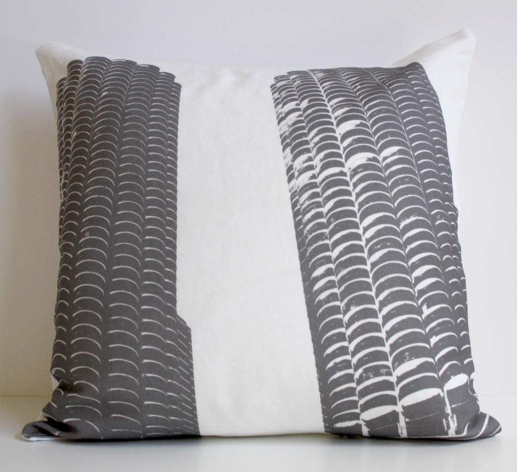 chicago gift ideas pillow marina city bertrand goldberg