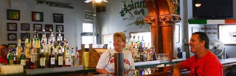 Big Shoulders food bus tour neighborhood bar Bridgeport Chicago Detours South Side tour