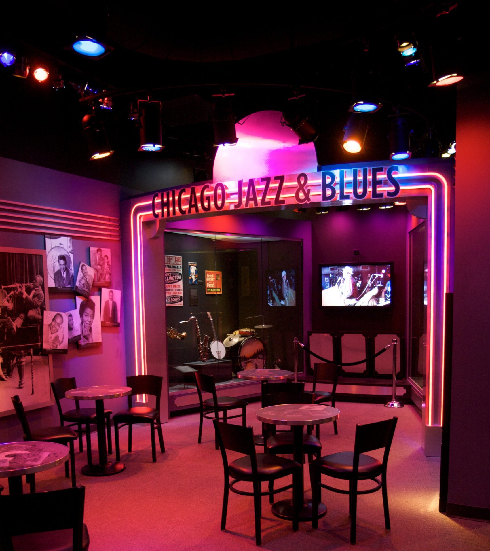 Chicago history museum jazz club date idea