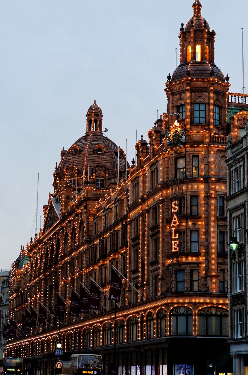 London-Harrods-Christmas-lights