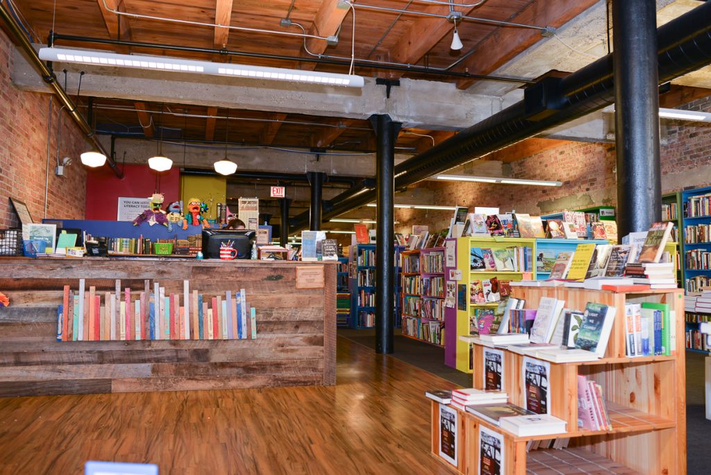 Open Books Chicago summer beach reading