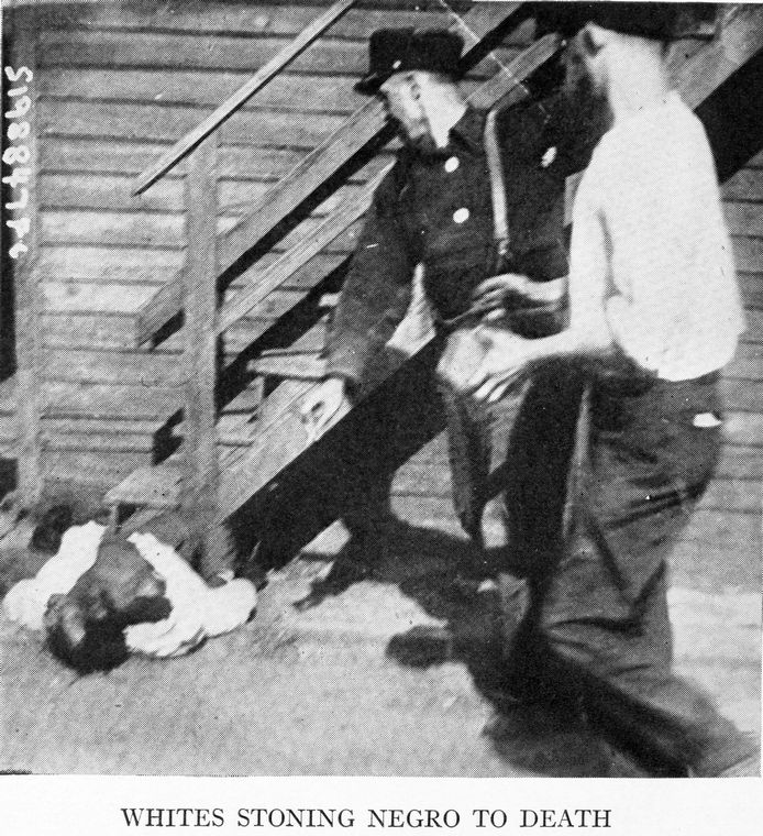 1919 Chicago race riot Jun Fujita whites stoning negro to death