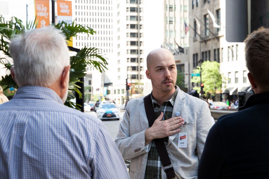 chicago expert neighborhood tour guide alex speaking chicago tour company