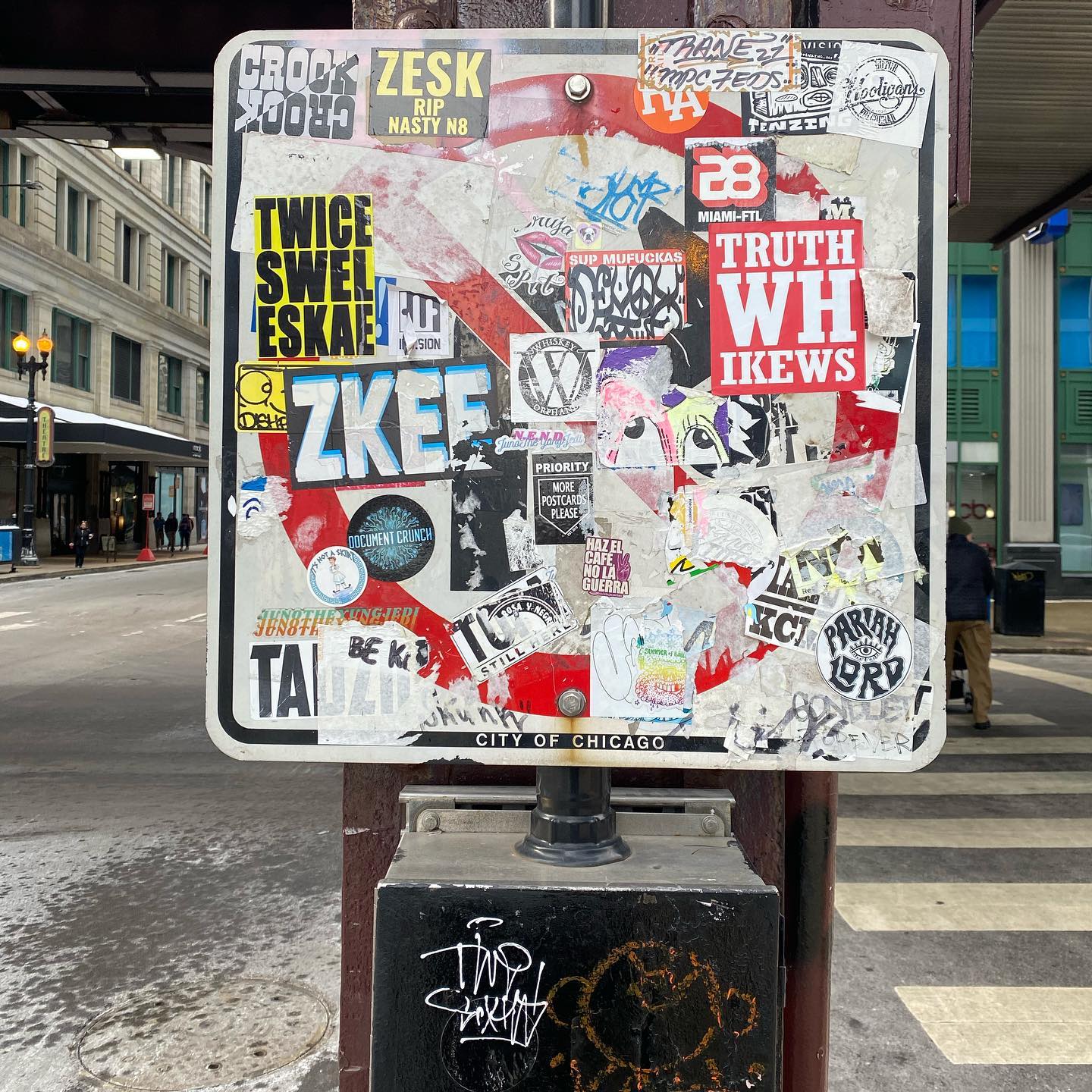 Downtown is pretty empty of people, today, but there are signs of life! #stickers #graffiti #wabash #chicagoloop #downtownchicago